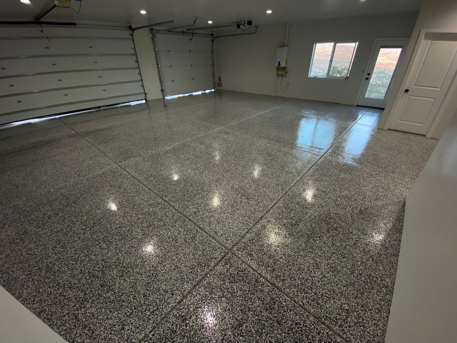 Contact our Epoxy Flooring Professionals In Columbia, SC